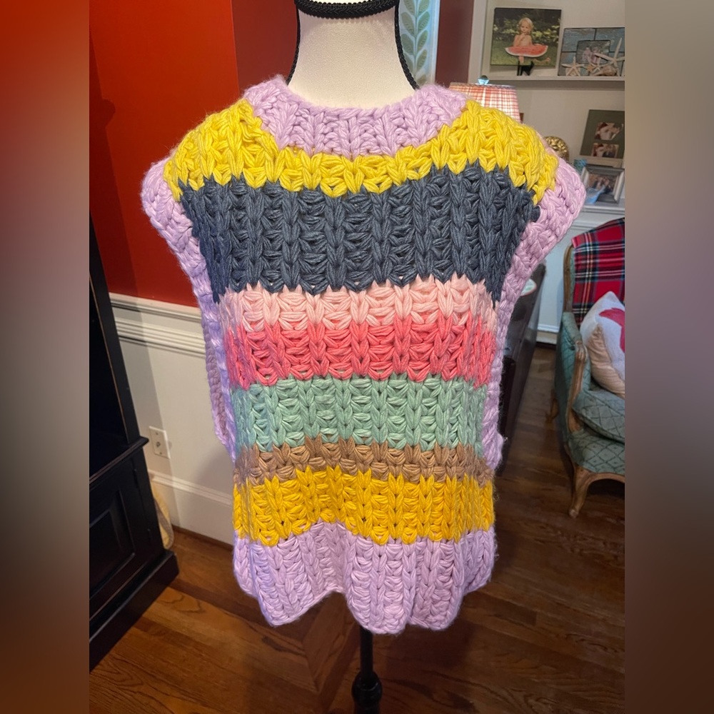ANTHROPOLOGIE Striped colorful Sweater Vest, Size Medium/Large. NWOT